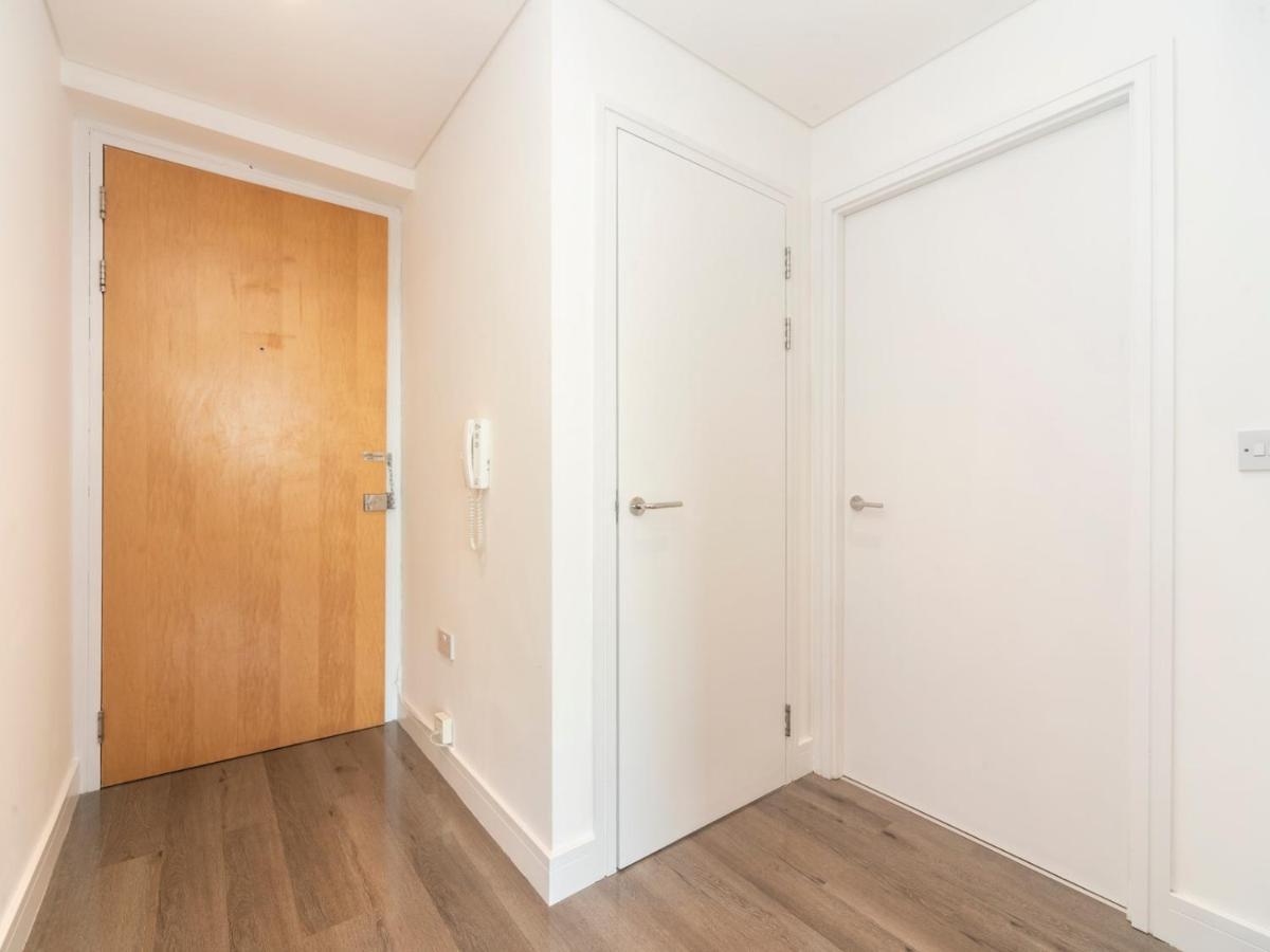 Pass The Keys Riverside Amazing Flat In London Close To The O2 ภายนอก รูปภาพ