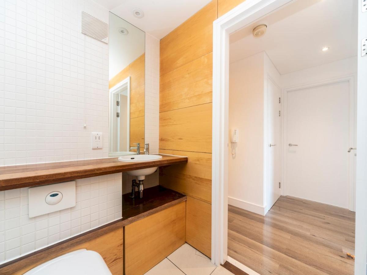 Pass The Keys Riverside Amazing Flat In London Close To The O2 ภายนอก รูปภาพ